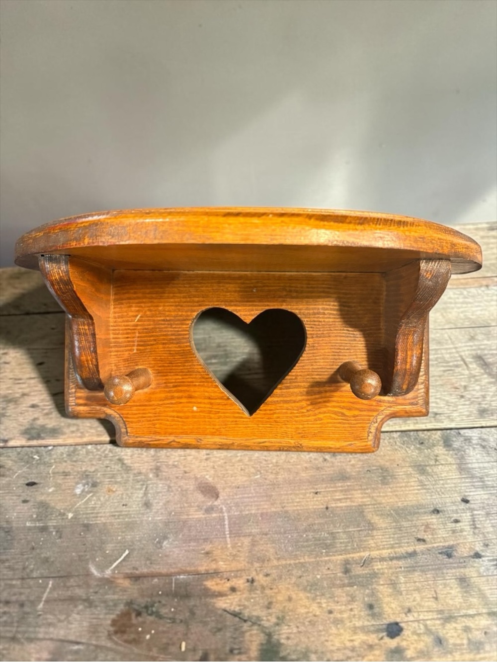 RARE Vintage Wood Folk Art Amish Girl & Goose On Heart Shelf W/ Pegs 8” Wide Key - Picture 15 of 16
